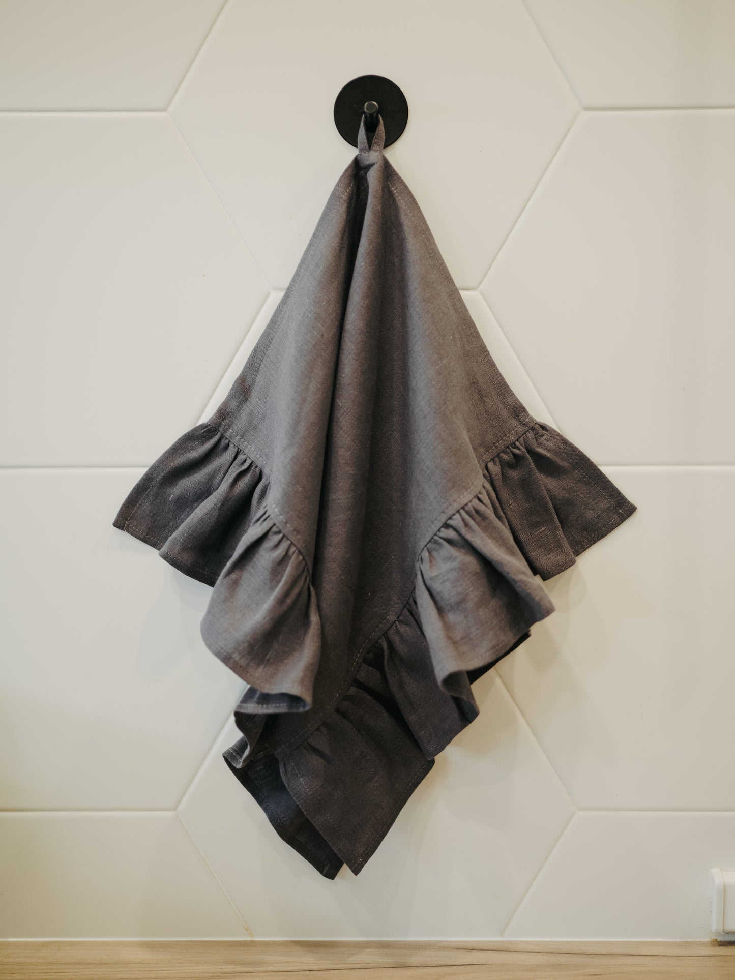 Kitchen towel made of linen BLUE with ruffles