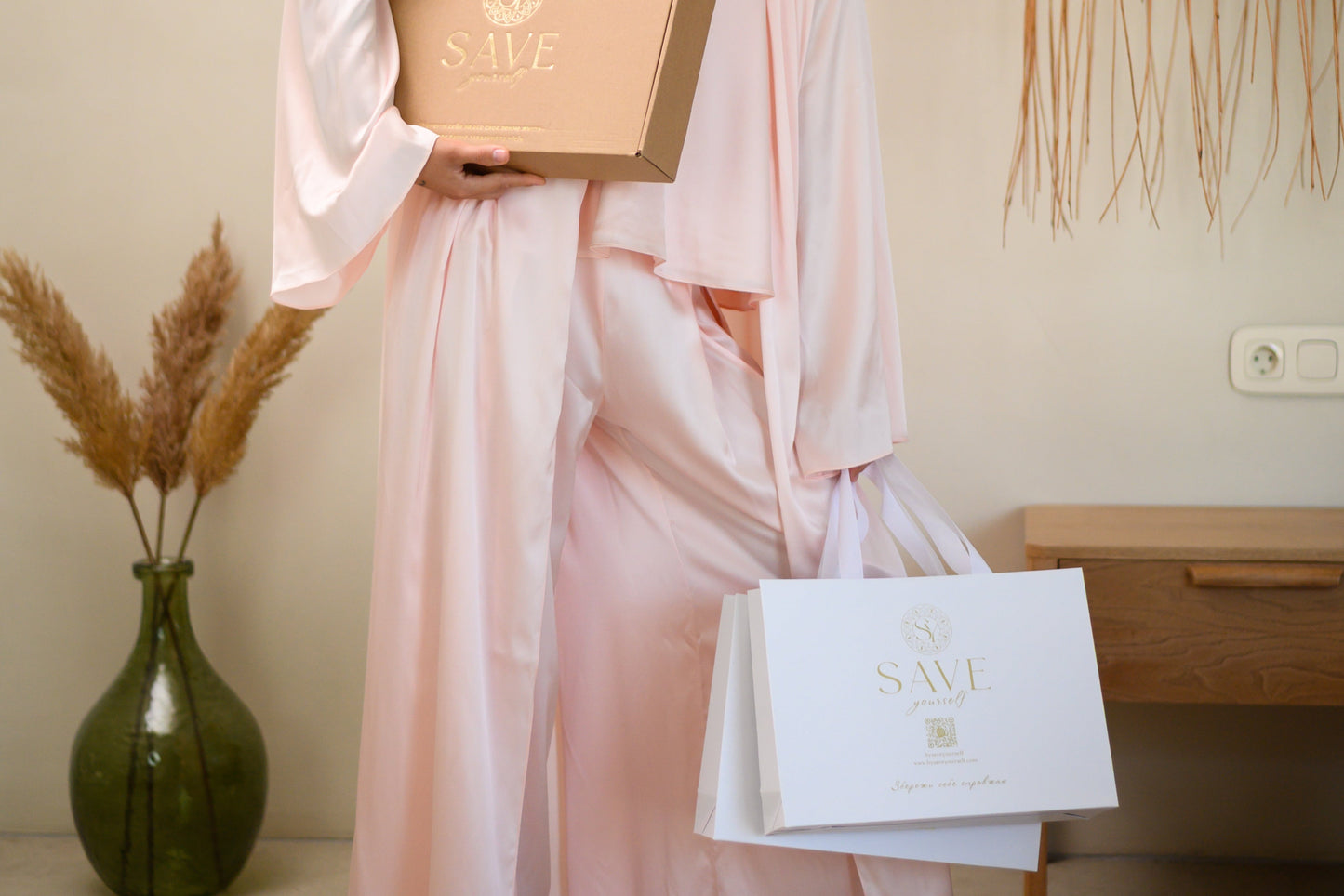 Three-piece suit “Bohemia” made of 100% Italian silk, pink