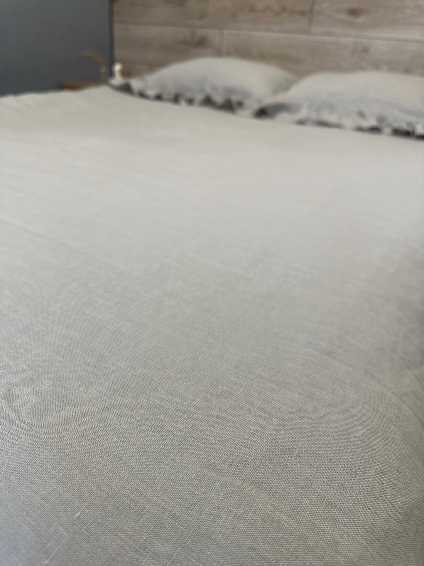 Ruffled bedding set made of natural soft linen, double