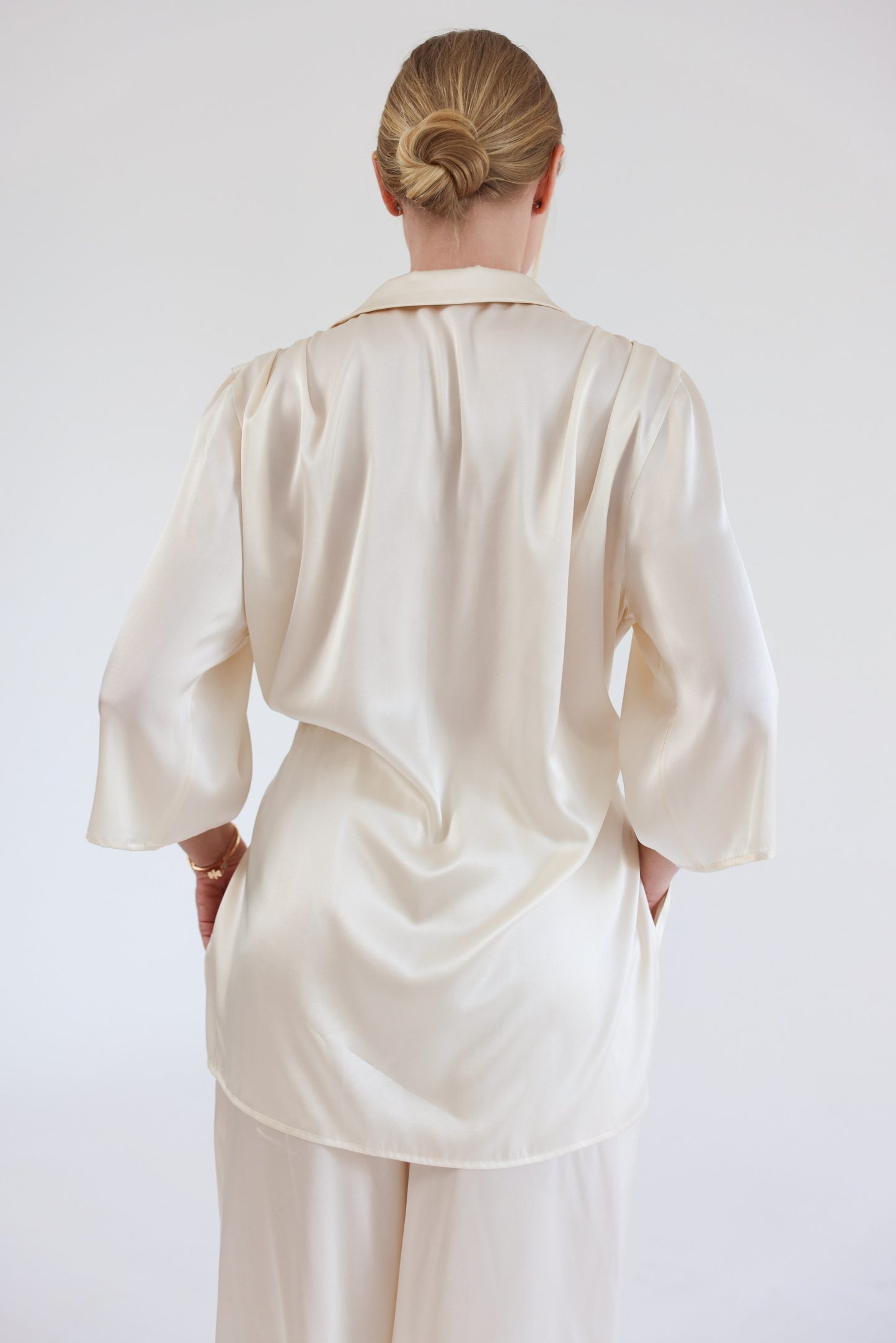 Комплект з шовку oversize set, сорочка та брюки, молочний