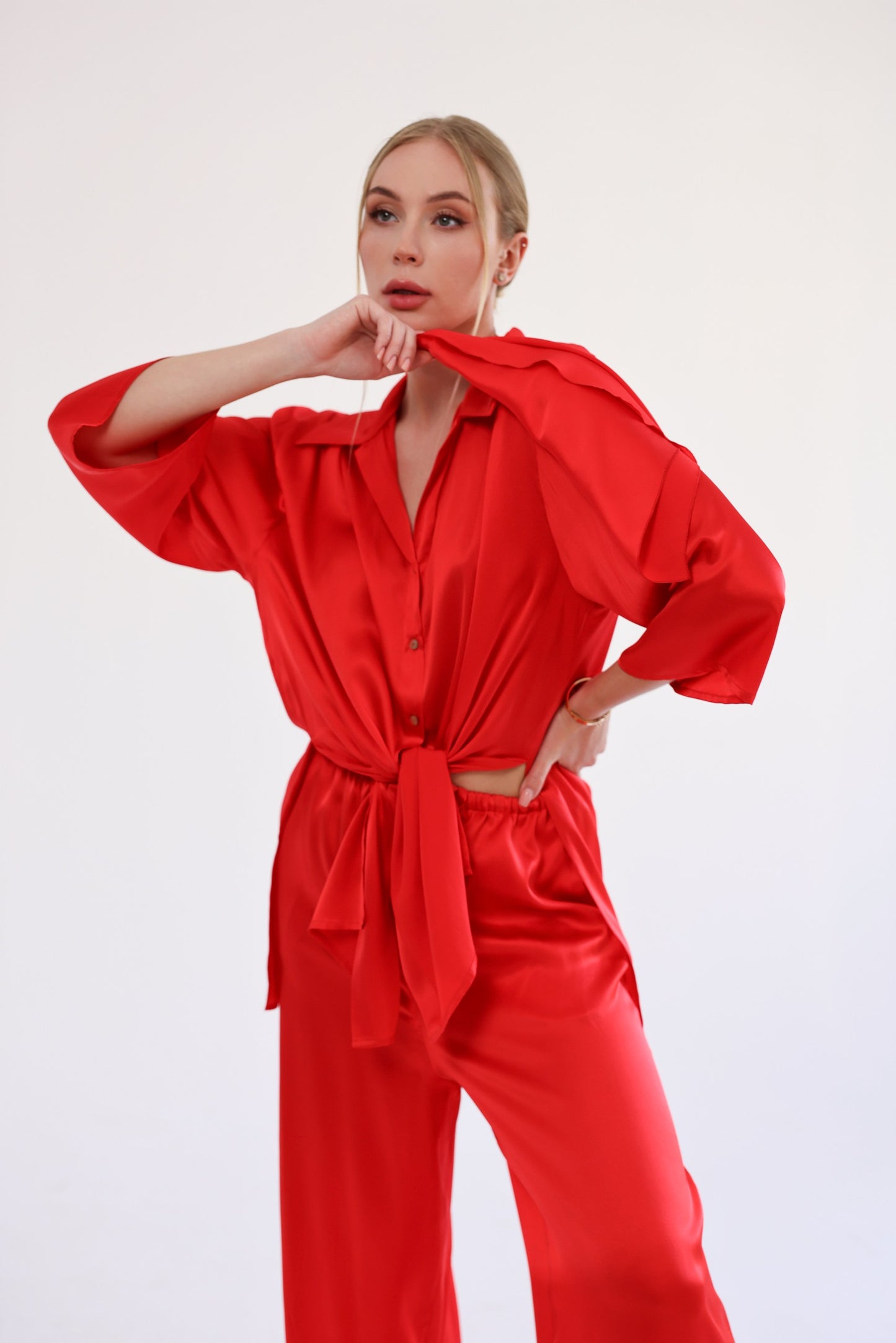 Комплект з шовку oversize set, сорочка та брюки, червоний