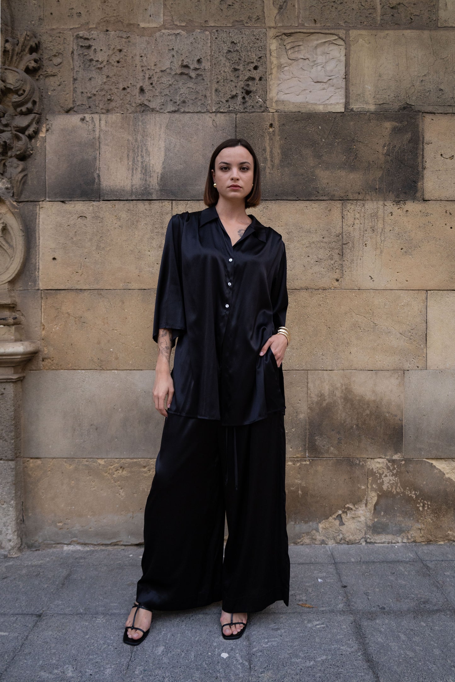 Suit, shirt and trousers, 100% silk, black