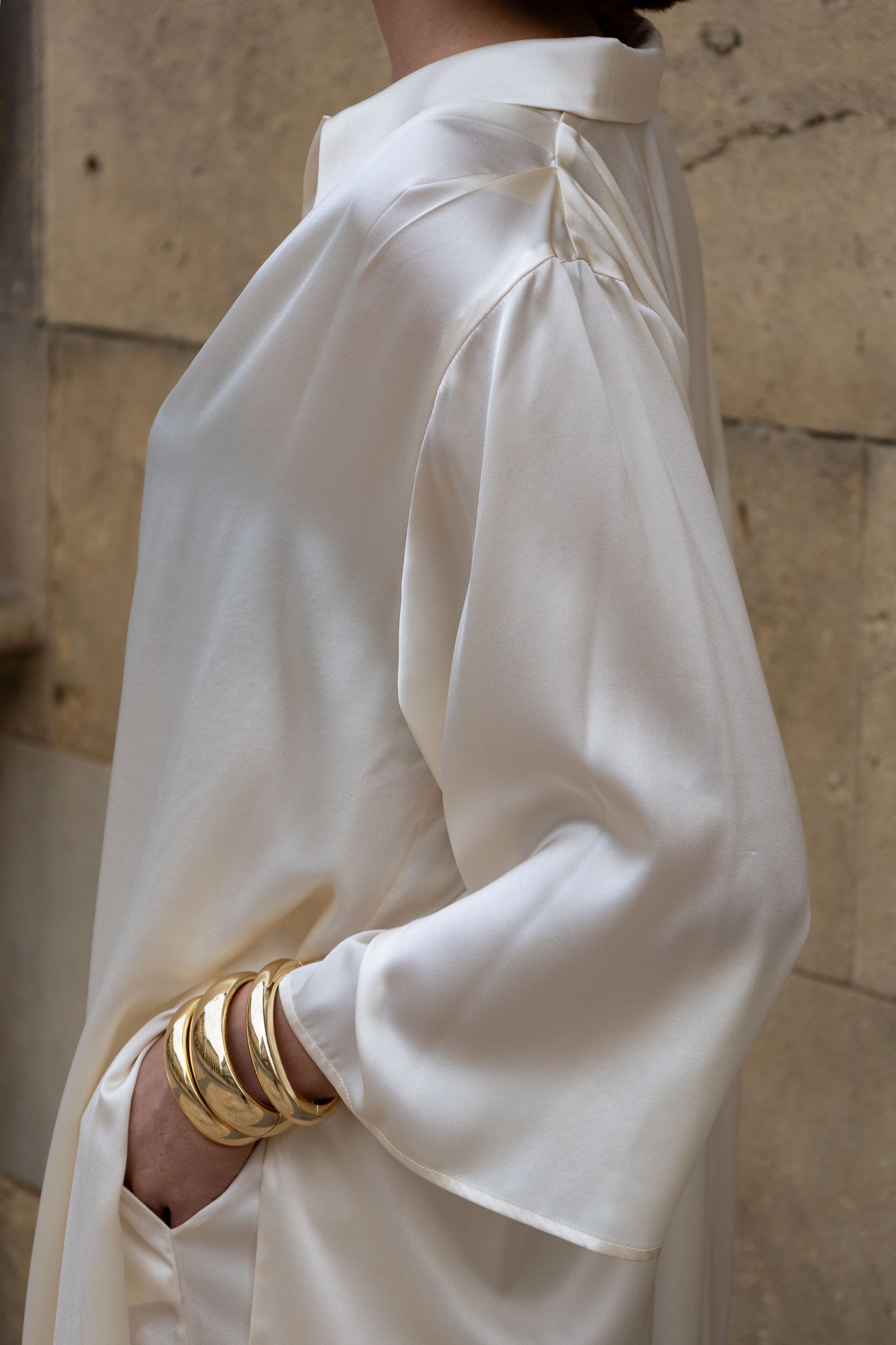 Suit, shirt and shorts, 100% Italian silk, milky white