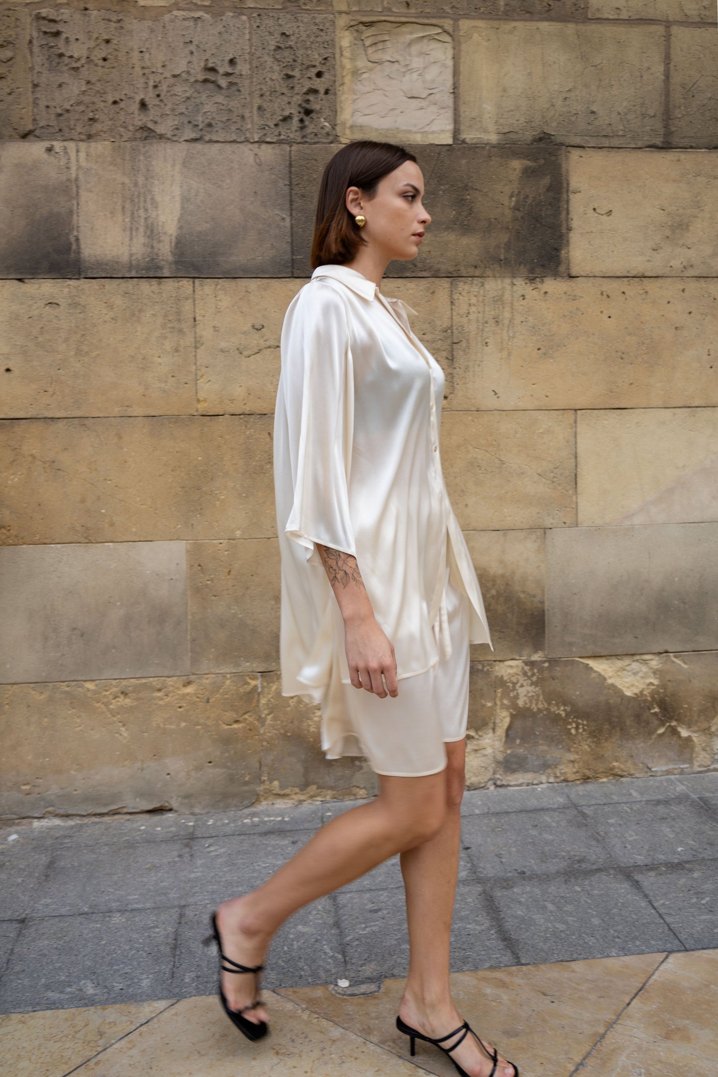 Suit, shirt and shorts, 100% Italian silk, milky white