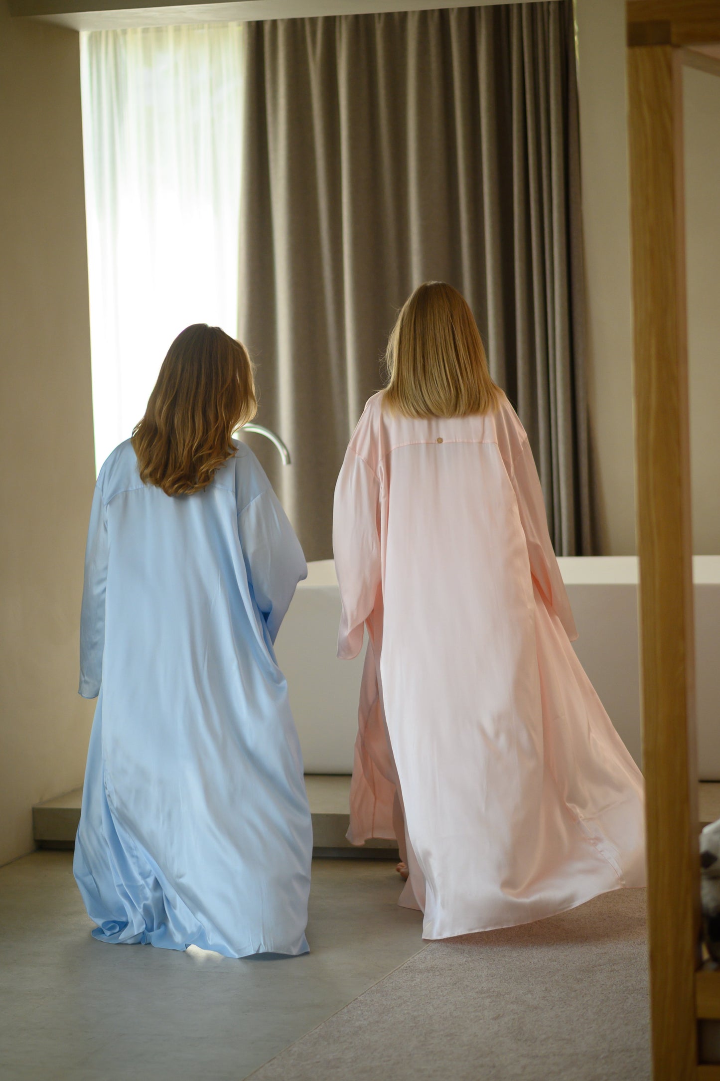 Bohema kimono trench coat made of 100% Italian silk with a belt, blue
