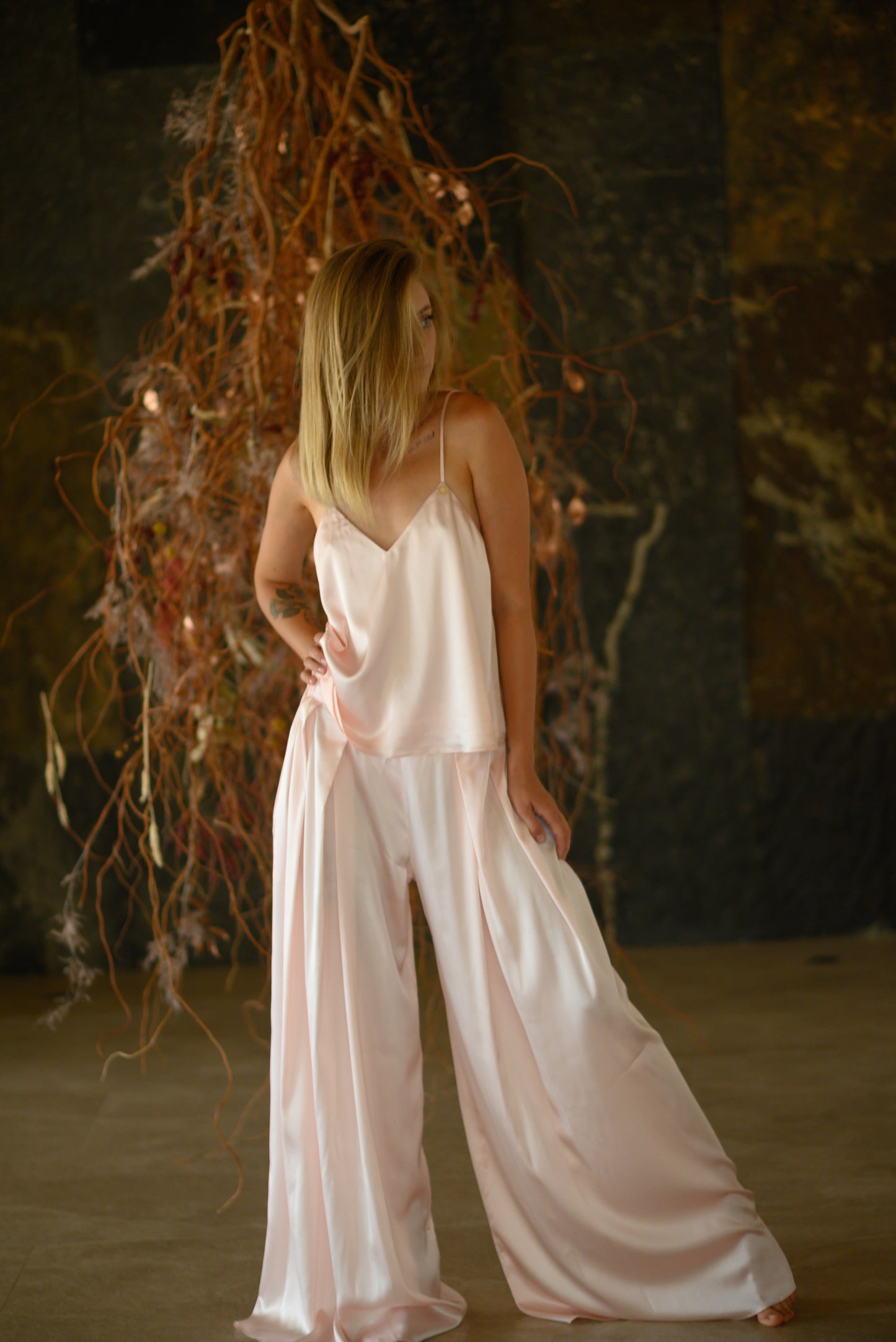 Bohema palace trousers made of 100% silk, loose-fitting with pockets, pink